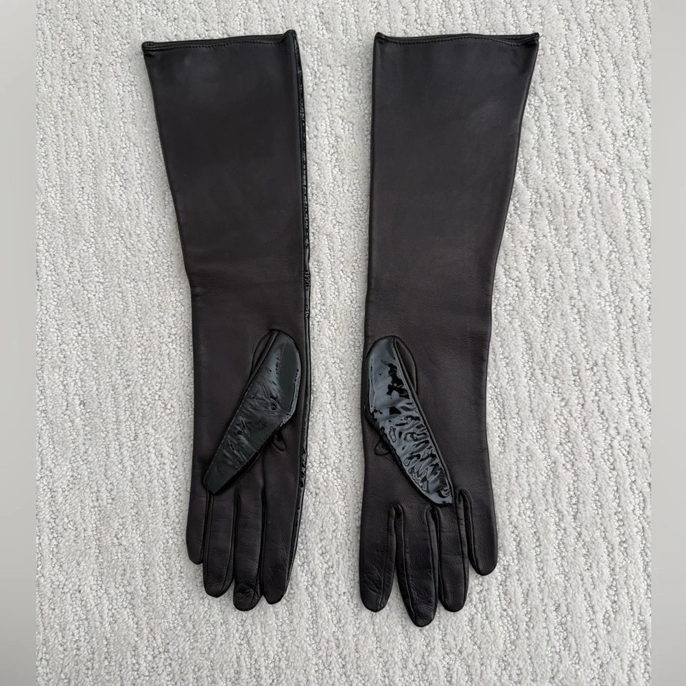 Gucci women’s patent leather gloves size 7 Vernice and Nappa black gold